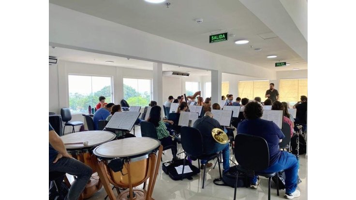 “De inspiración folklórica”