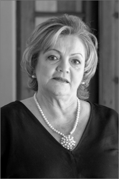 María del Carmen Ávila...